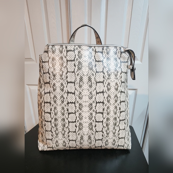 Backpack Purse Vegan Animal Print NWT a. new day - Picture 2 of 11